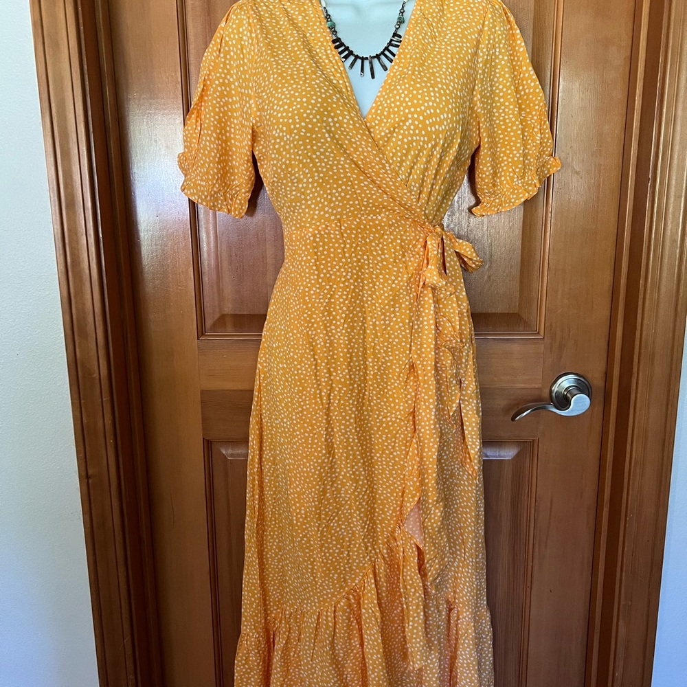 NWT.  Alunalevi,  Beautiful wrap maxi dress.